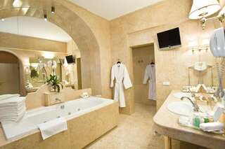 Отель NARUTIS hotel Вильнюс Люкс-6